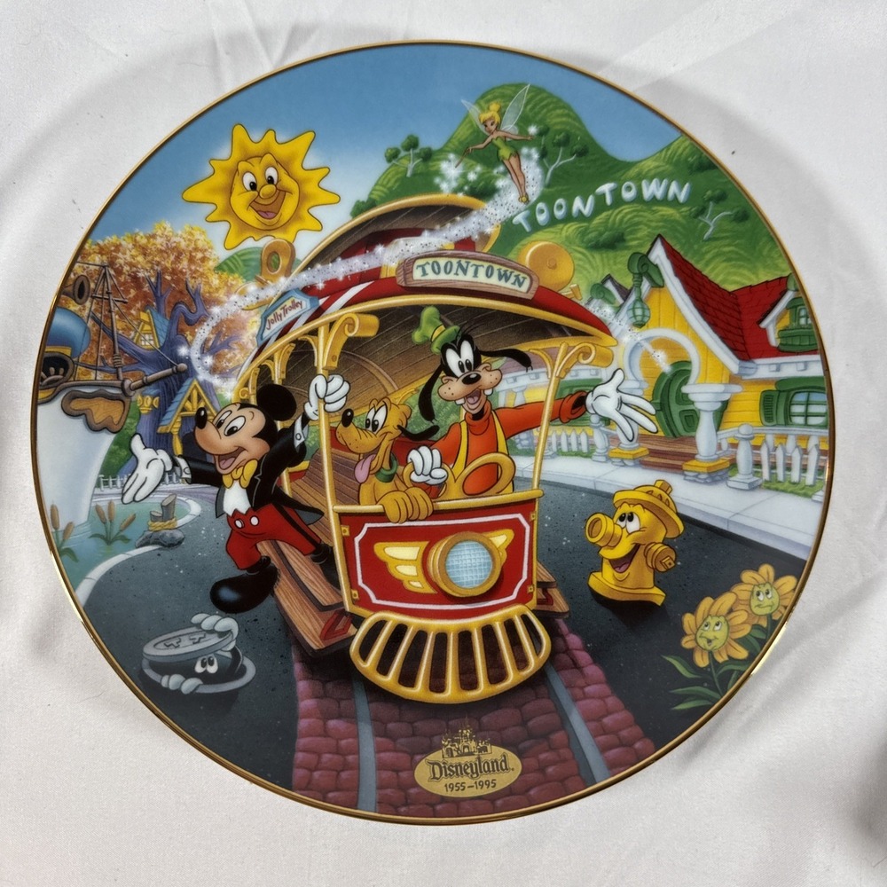 Disneyland 40th Anniversary Mickeys Toontown Plate Bradford Exchange 1996
